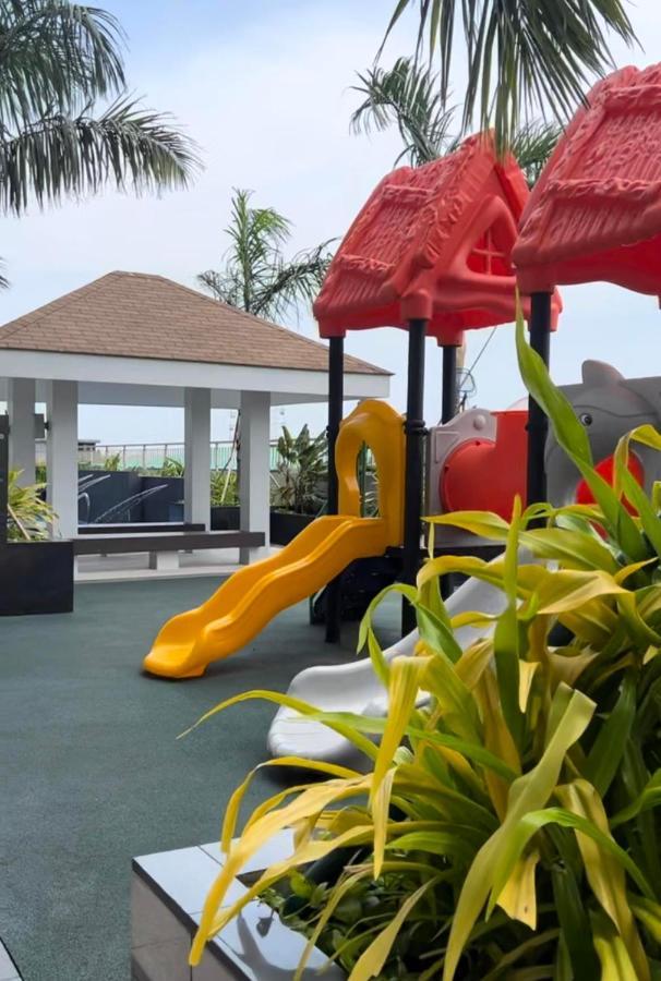 Cozycoaststay By Appletravelbeyondph Pasay Exterior photo