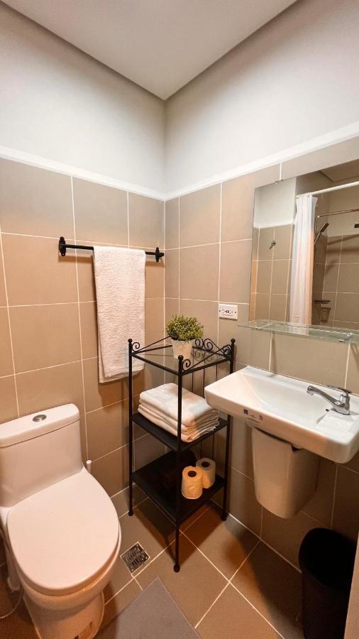 Cozycoaststay By Appletravelbeyondph Pasay Exterior photo